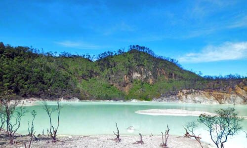Wisata-Kawah-Putih-ciwidey-bandung