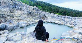 kawah domas
