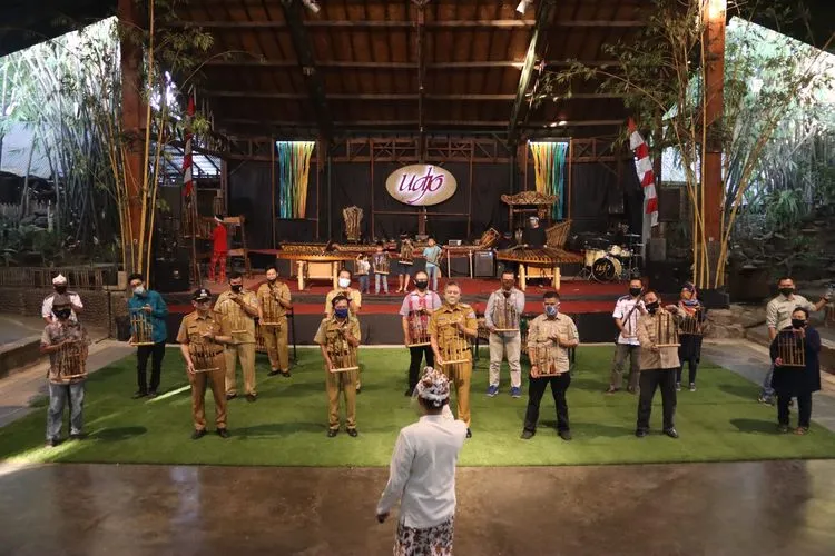 saung angklung udjo bandung